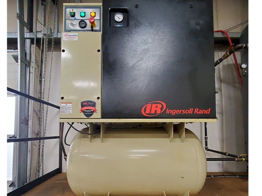 Vooraanzicht van Ingersoll Rand UP6-15cTAS-125 machine