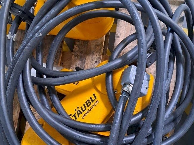 Vooraanzicht van STAUBLI TX60 machine