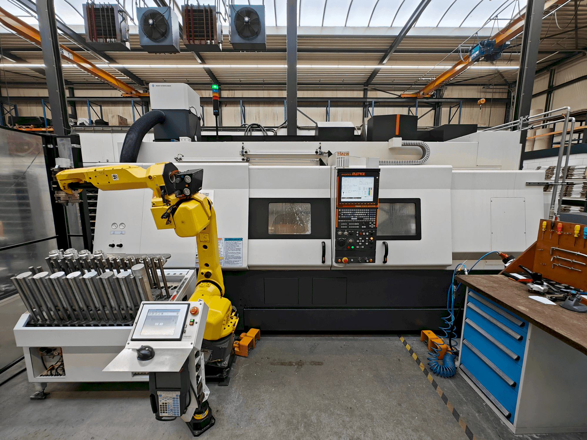 Vooraanzicht van Mazak Integrex 400-IV-S x 1500 machine