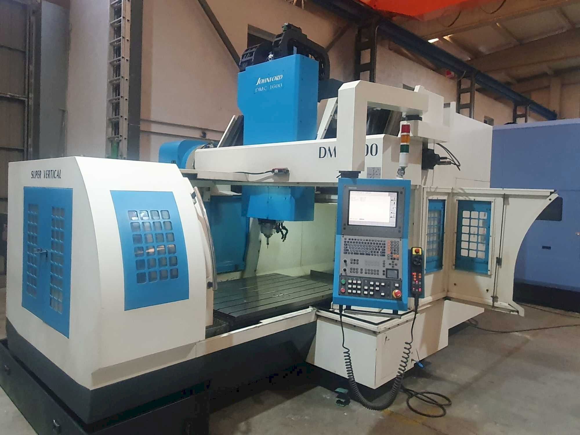 Vooraanzicht van Johnford DMC-1600 machine