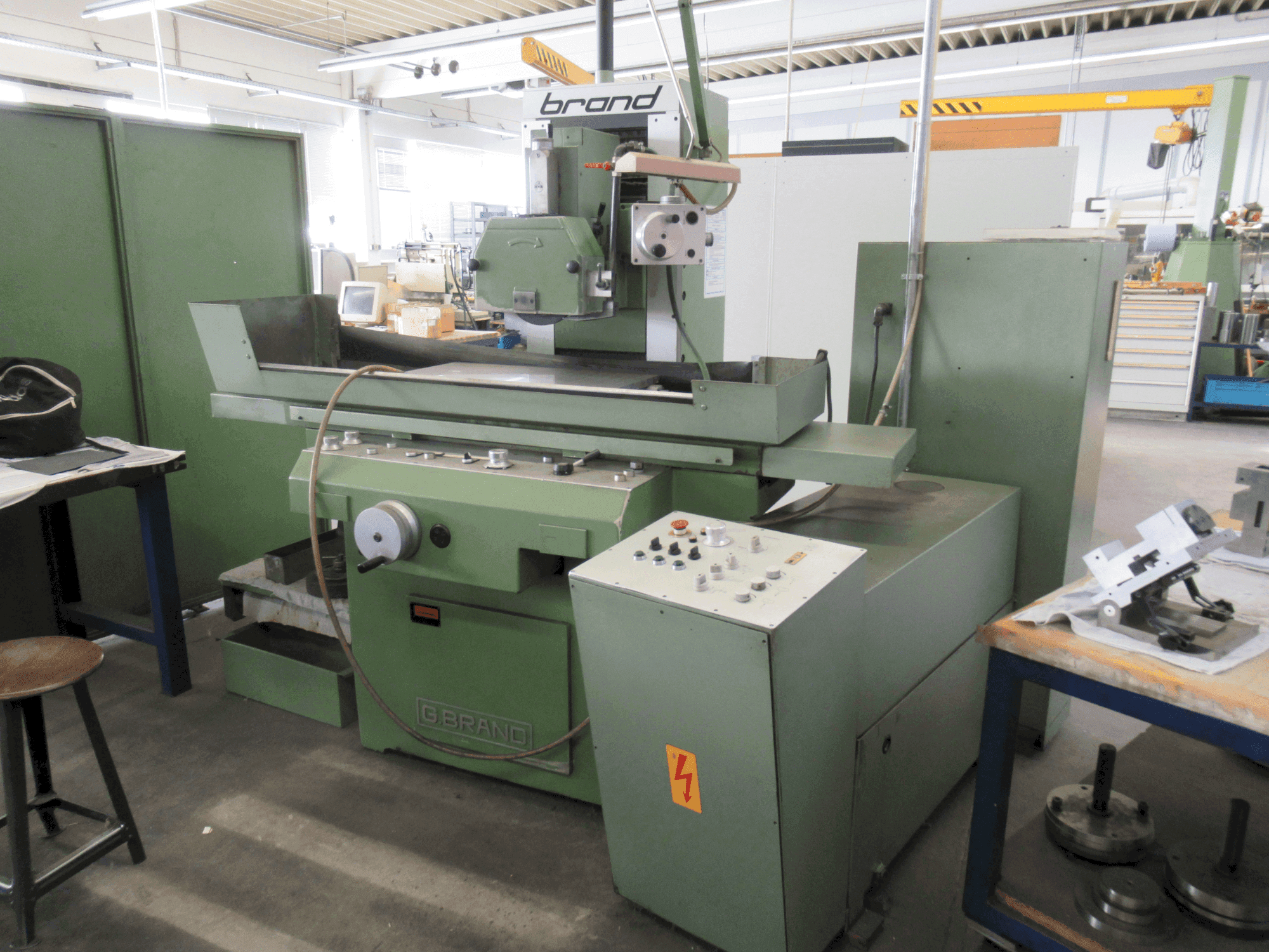 Vooraanzicht van BRANDT FS 735 machine