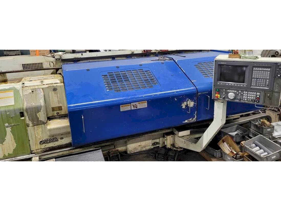Vooraanzicht van Okuma LH35 machine
