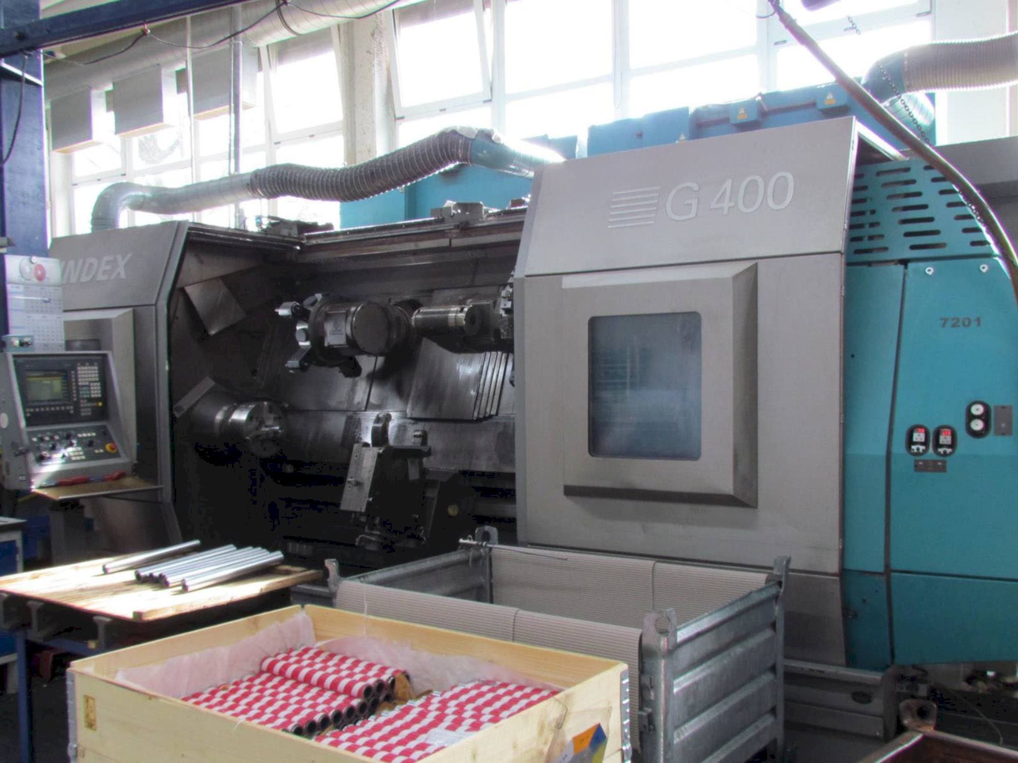 Vooraanzicht van Index G400 machine