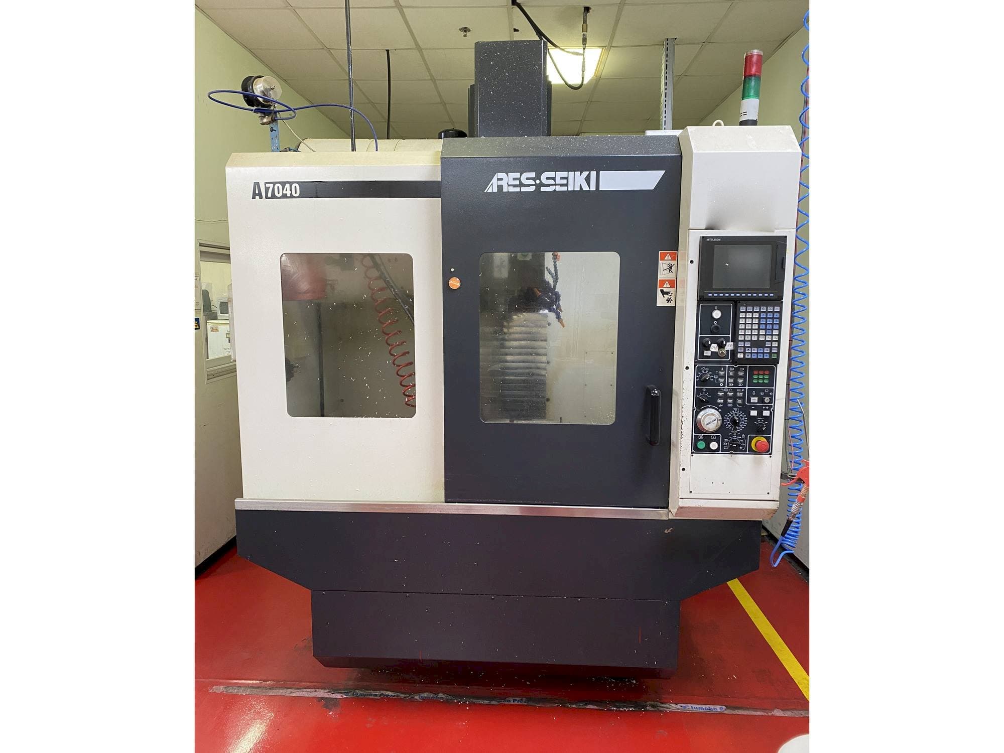 Vooraanzicht  van ARES A7040  machine