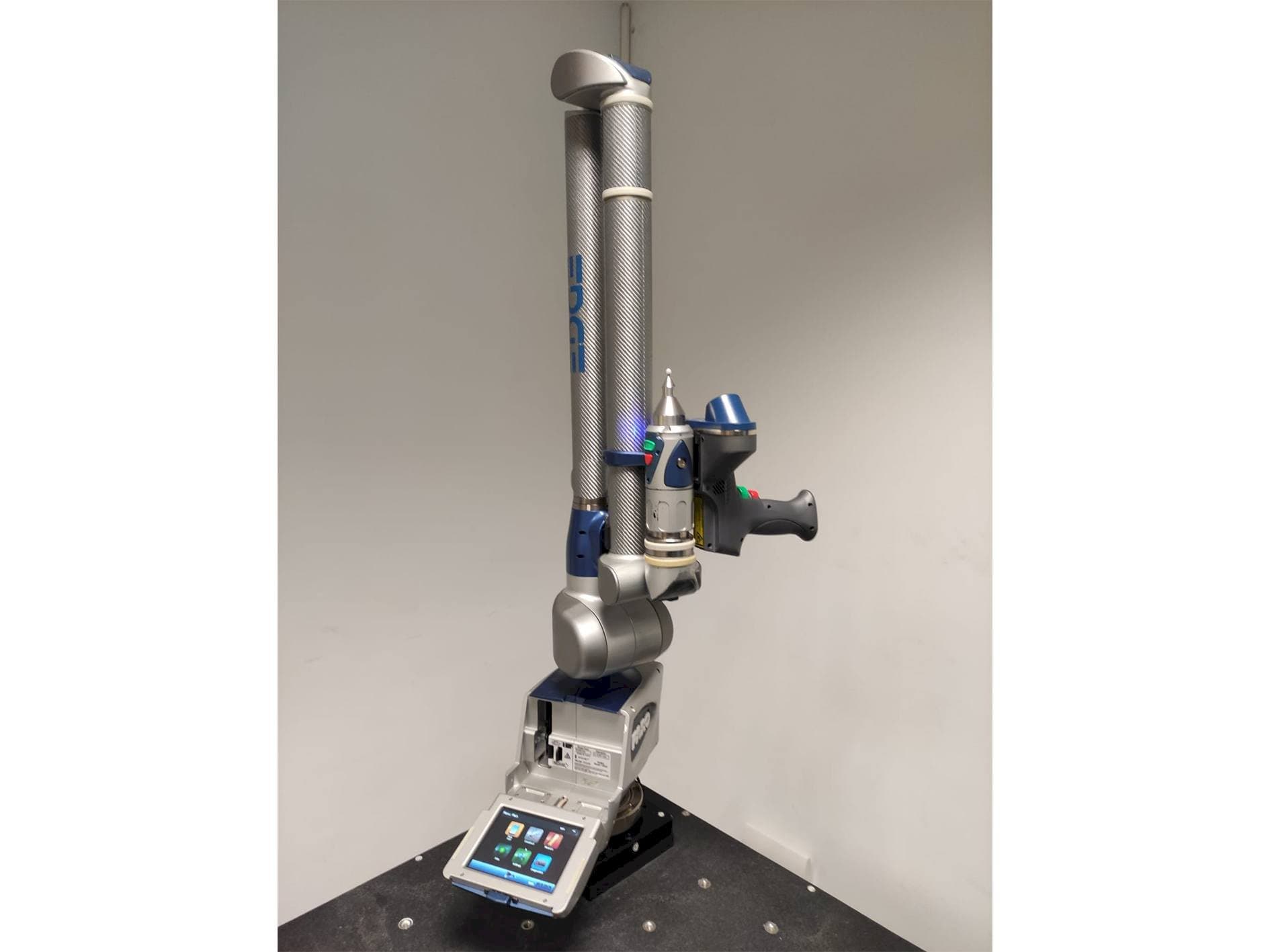 Vooraanzicht van Faro Edge ScanArm 2.7 machine
