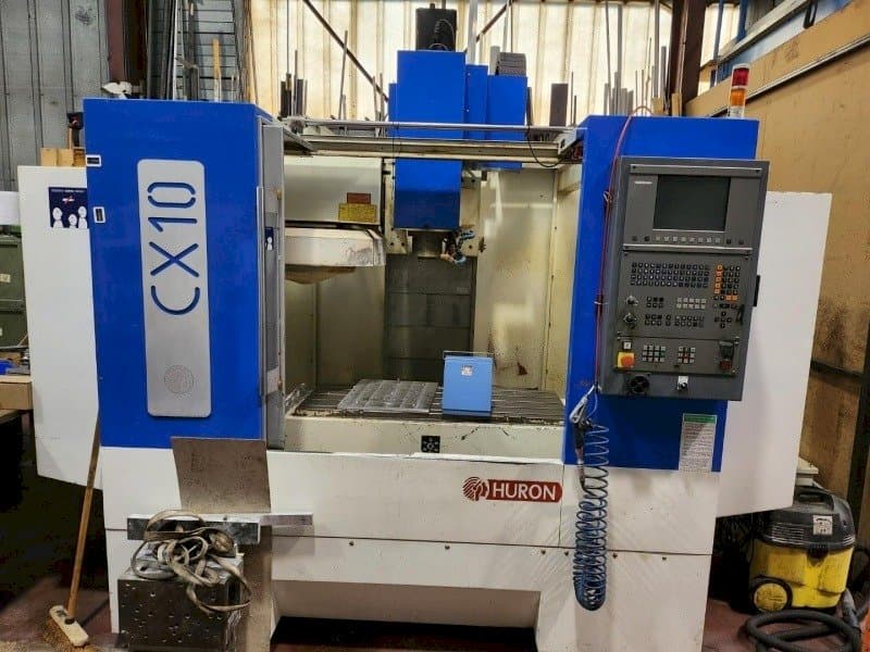 Vooraanzicht van Huron CX10 machine