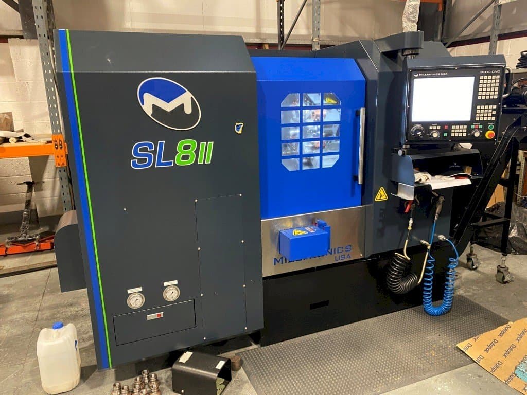 Vooraanzicht van MILLTRONICS SL8-II machine