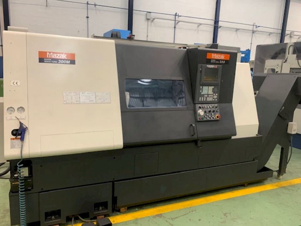 Vooraanzicht van Mazak SQT 300 M machine