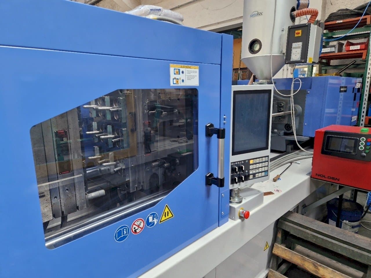 Linkerzijdeaanzicht  van JSW J180ADS-300U  machine