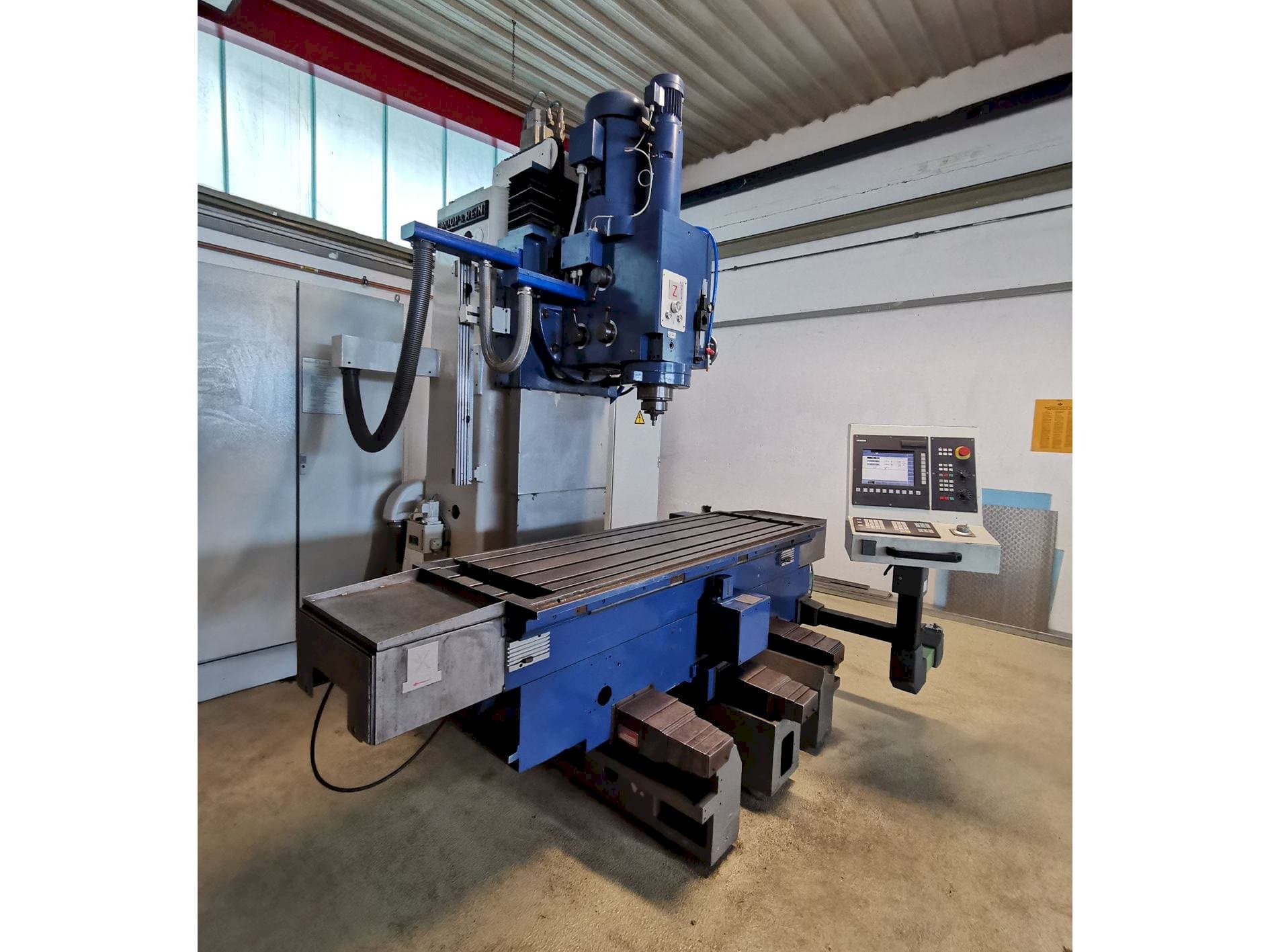 Vooraanzicht van Droop & Rein FS 100 ke machine