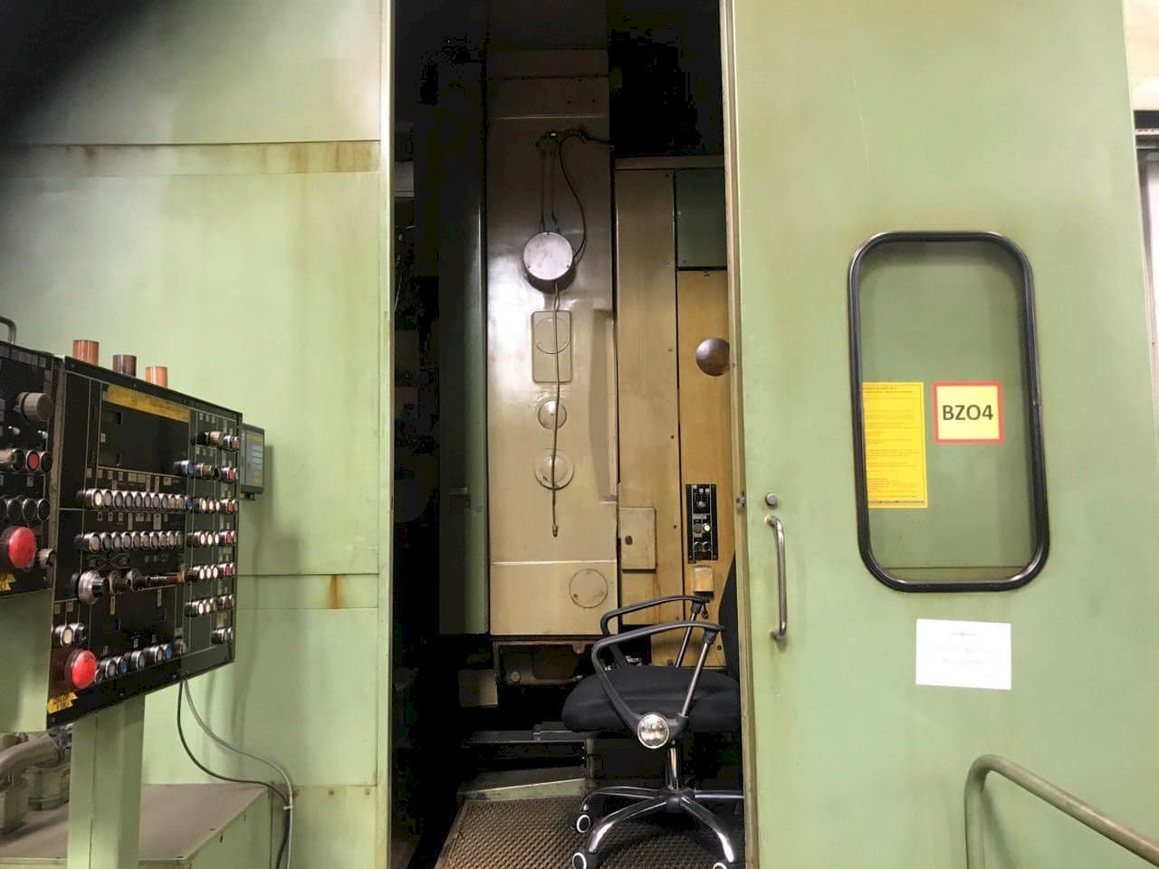 Vooraanzicht  van Nilles ZSTZ 16  machine