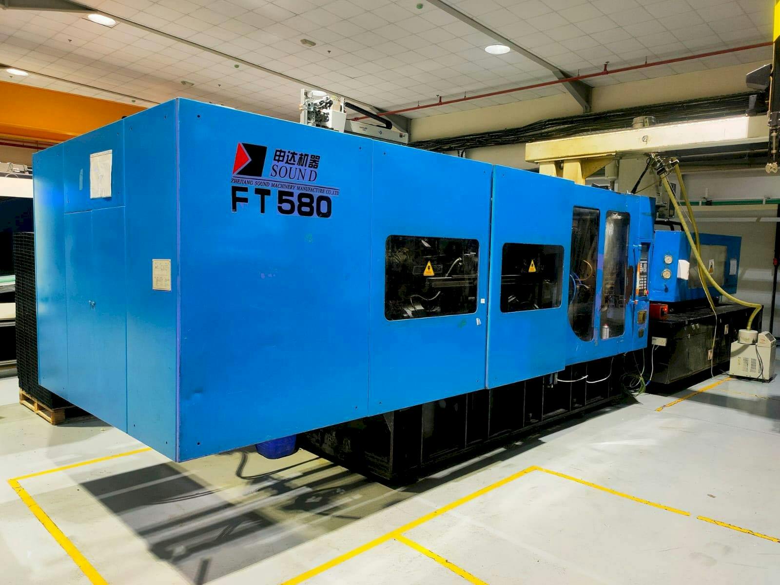 Vooraanzicht  van Zhejiang Sound Machinery Manufacture FT 580  machine