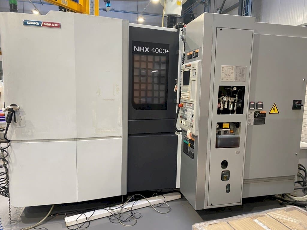 Vooraanzicht van DMG Mori Seiki NHX4000 machine