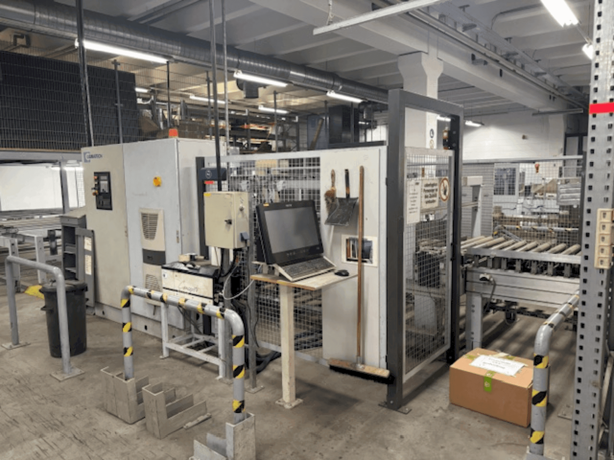 Vooraanzicht  van LIGMATECH VKV50/K  machine