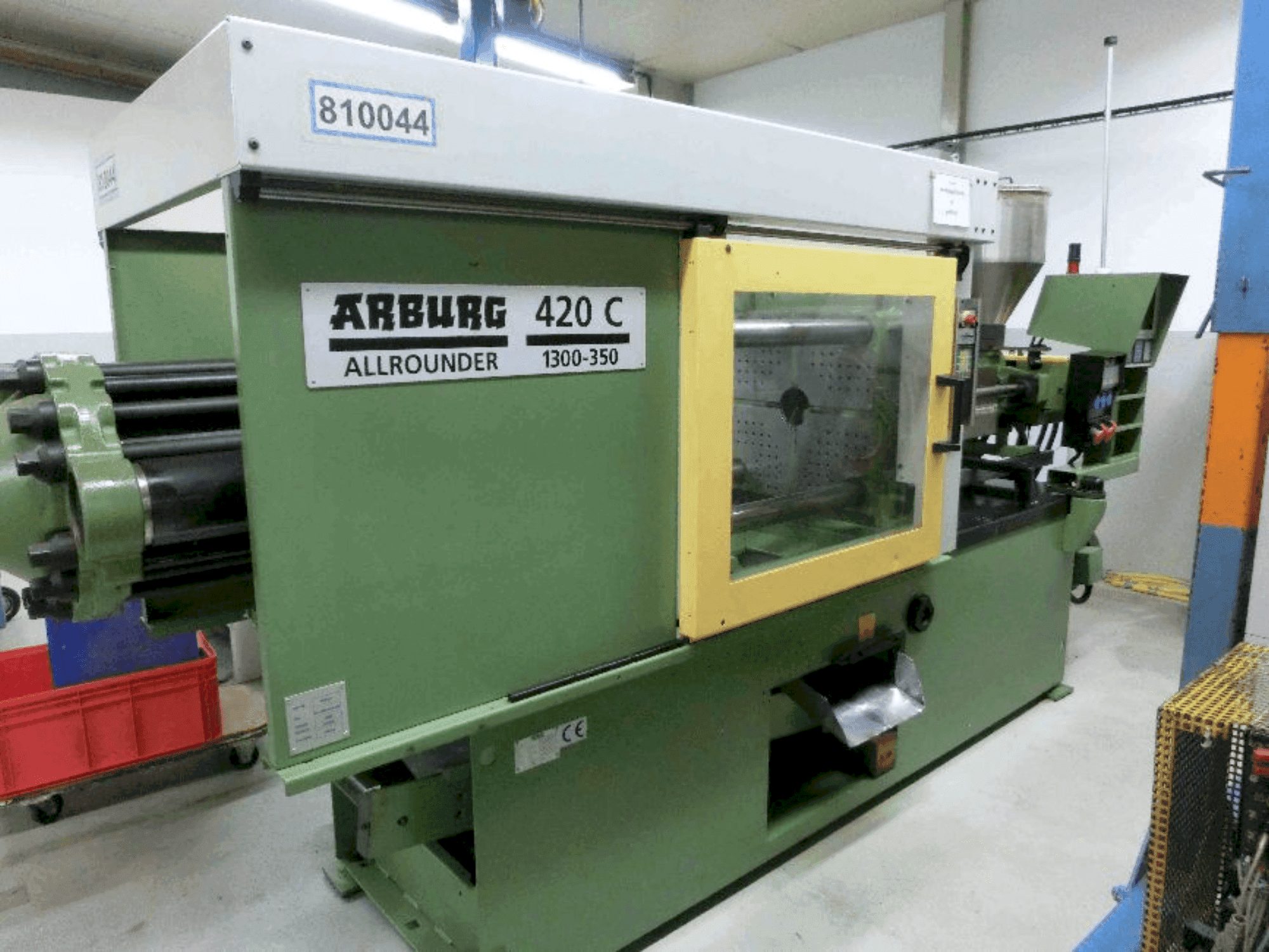 Vooraanzicht  van Arburg Allrounder 420C 1300-350  machine