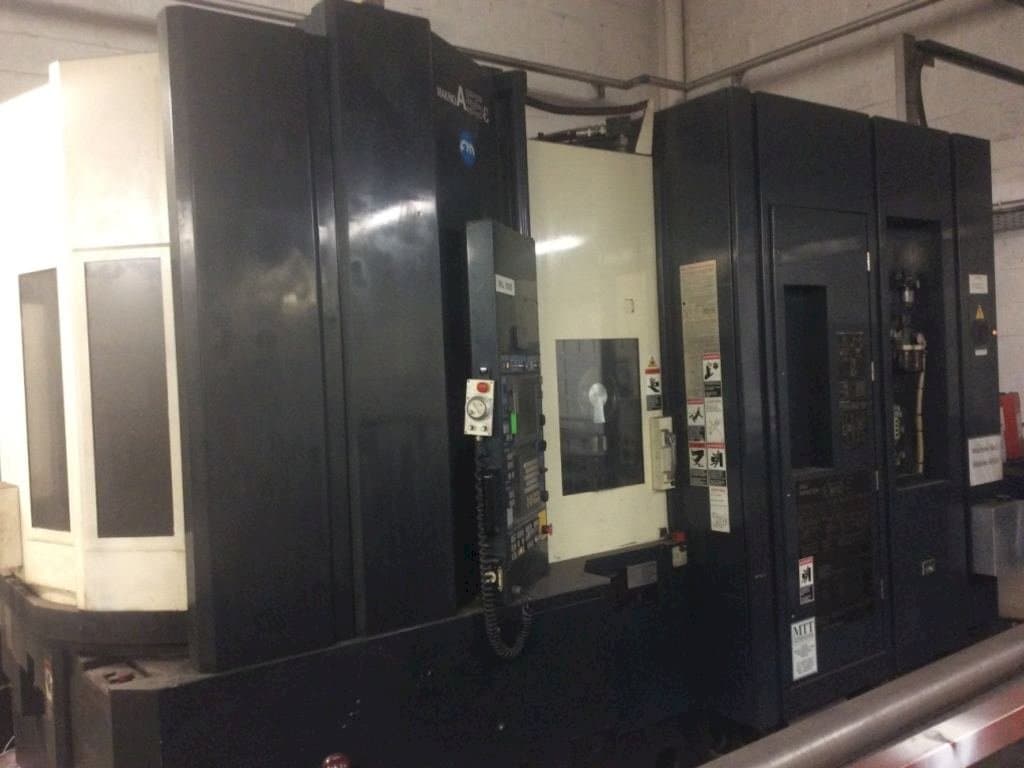 Vooraanzicht van Makino A55e machine