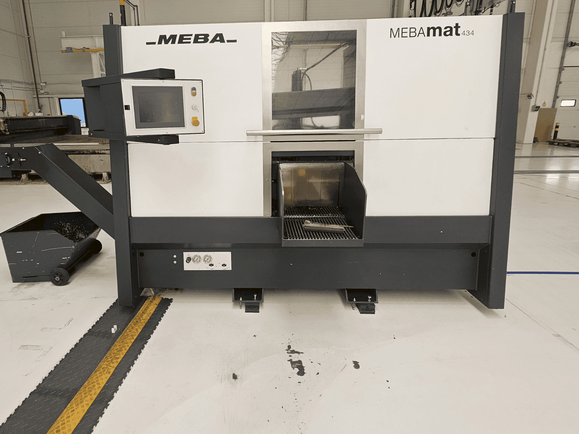 Vooraanzicht van MEBA MEBAmat 434 machine