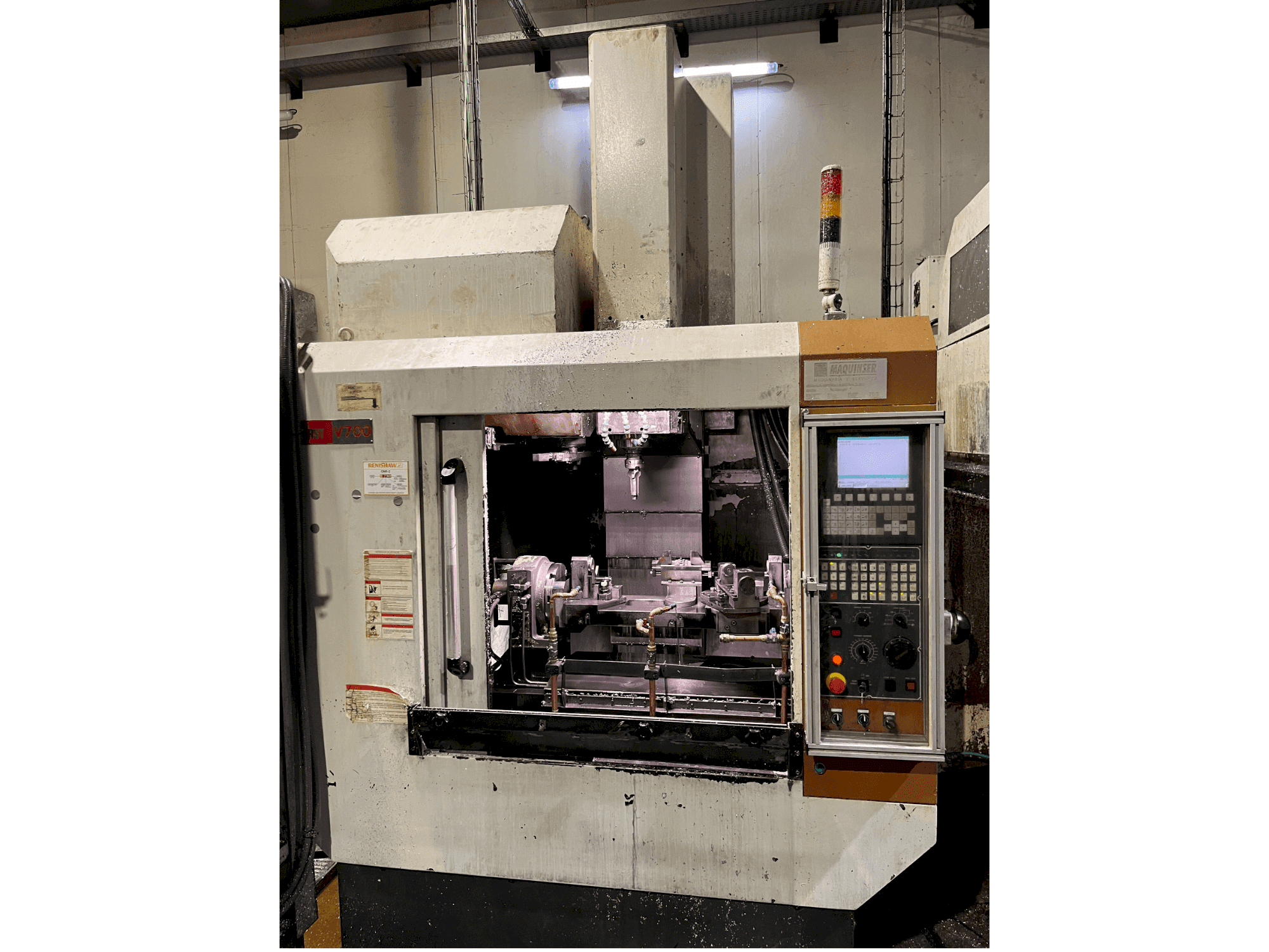 Vooraanzicht van FIRST V700 machine