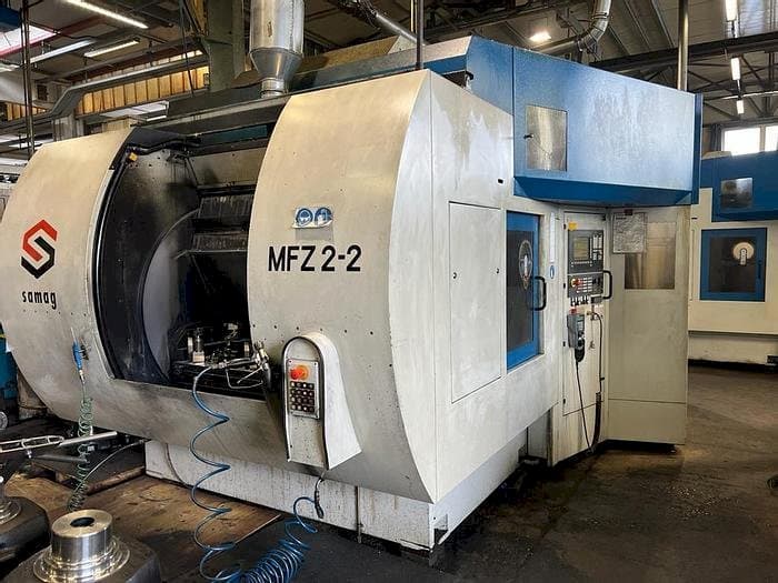 Vooraanzicht van SAMAG MFZ 2-2 machine