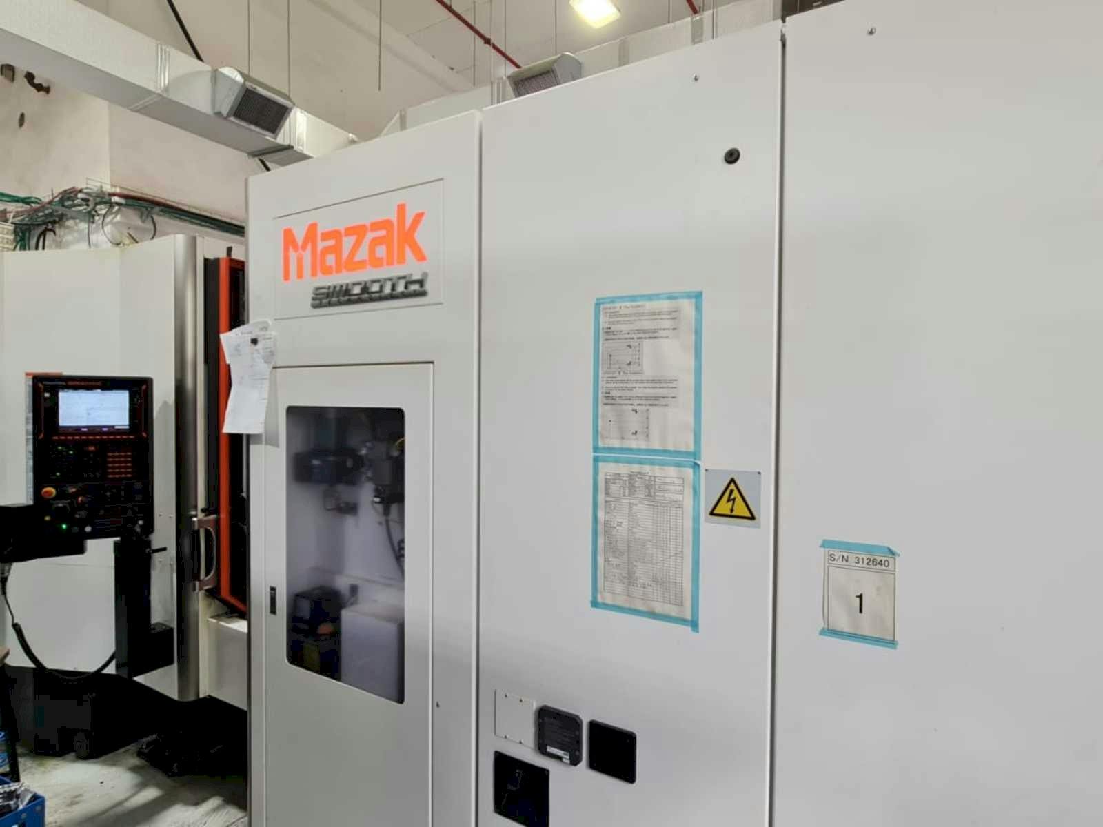 Vooraanzicht  van Mazak HCH-4000  machine