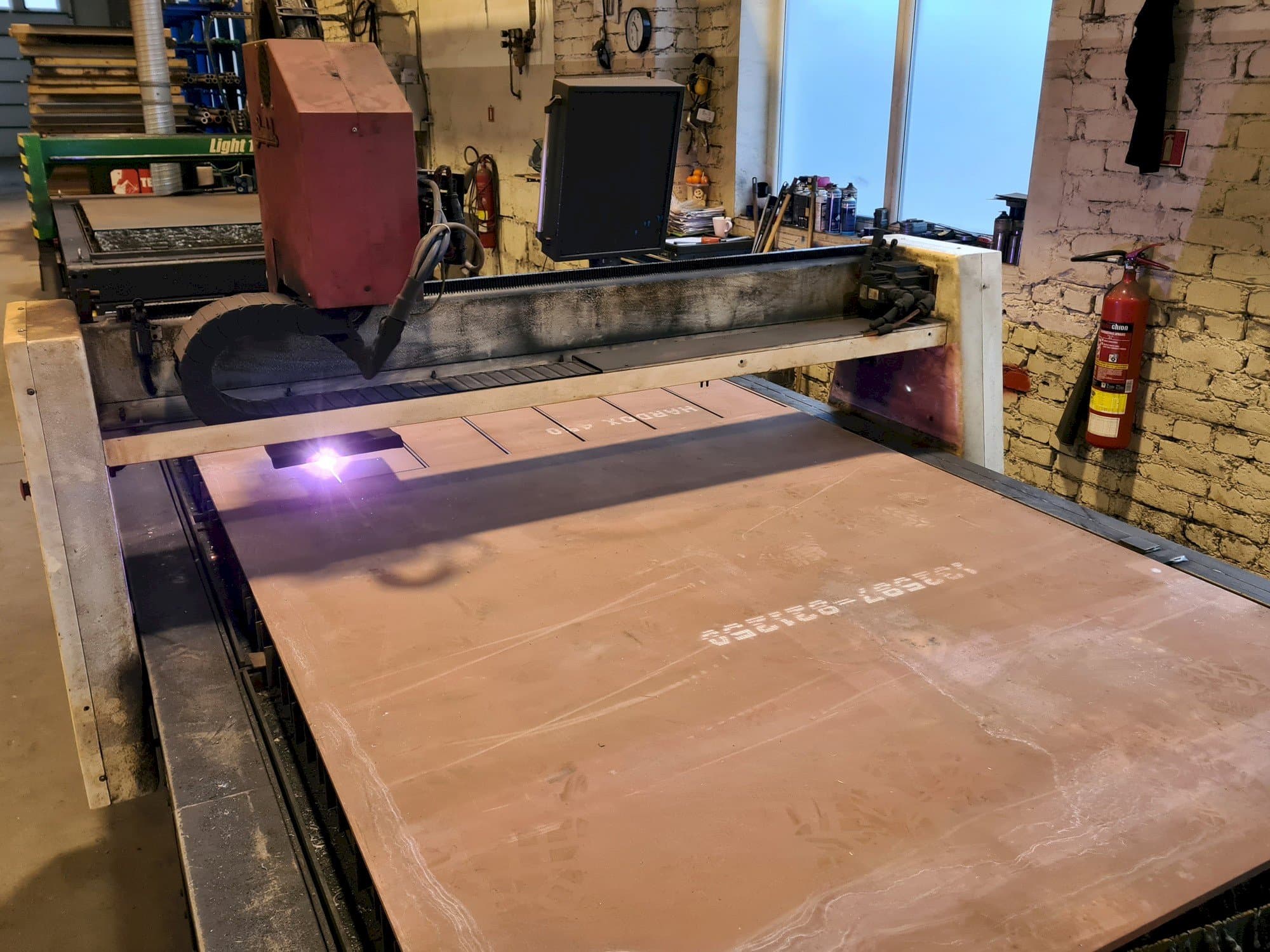 Vooraanzicht van Baykal BPH 1503 COMPACT machine