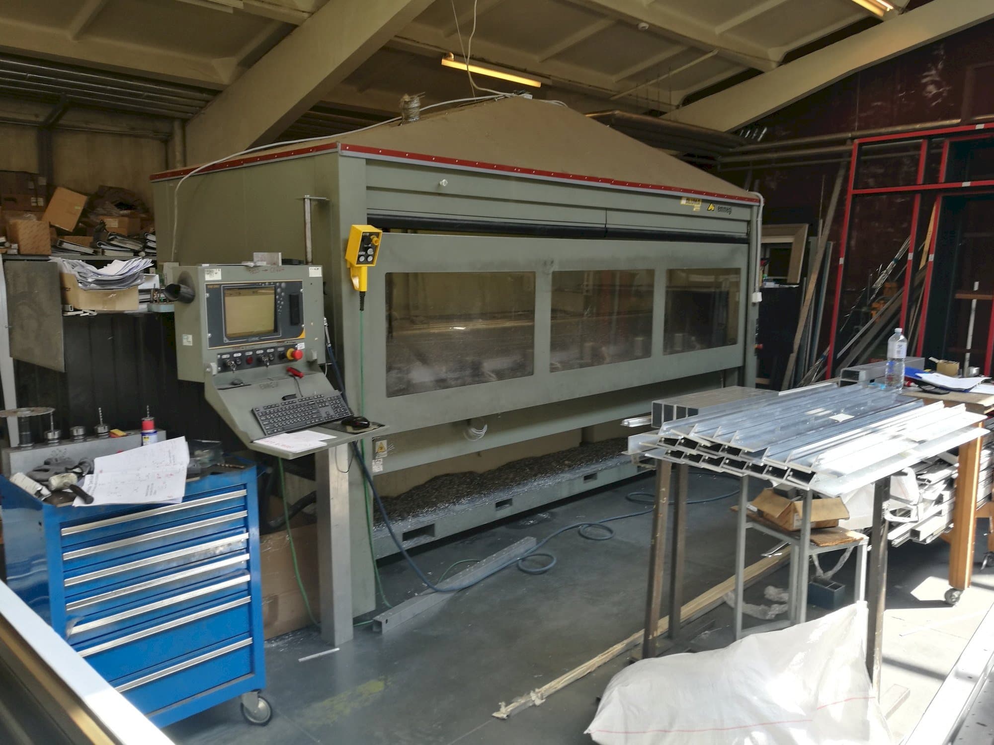 Vooraanzicht  van Aluma Phantomatic T4 A  machine