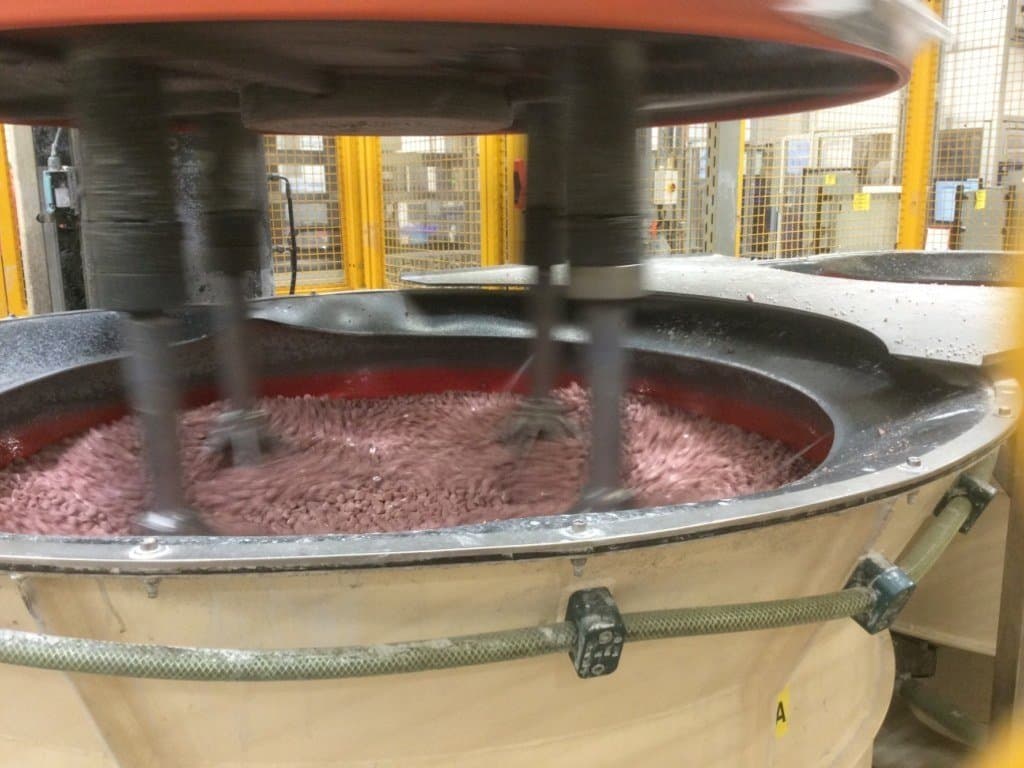 Vooraanzicht van Rosler R4/1300.2 SF machine
