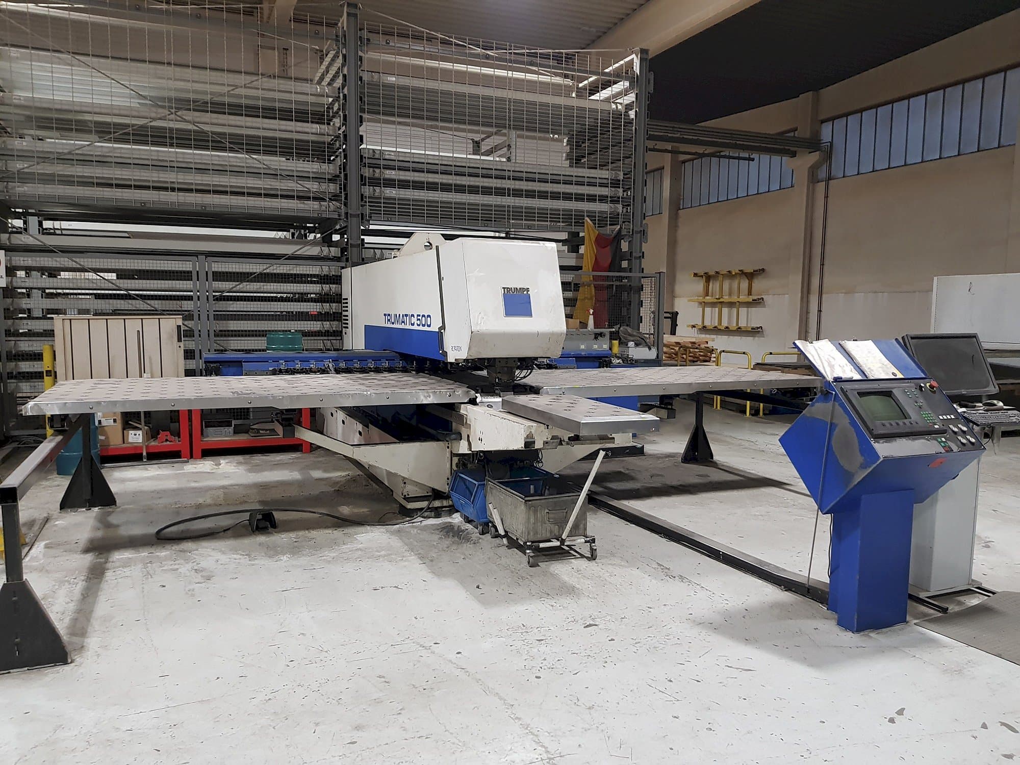 Vooraanzicht van Trumpf Trumatic 500 machine