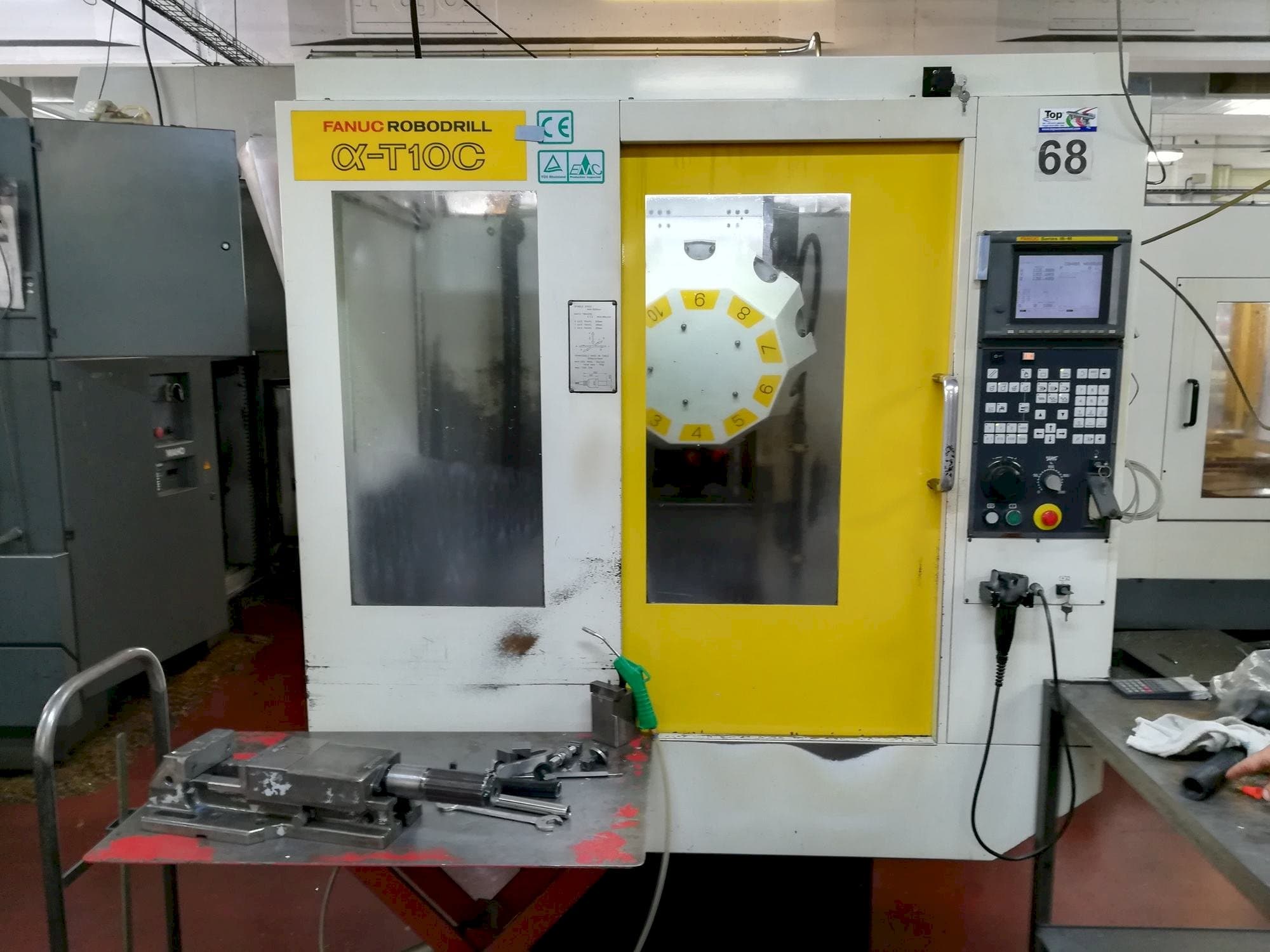 Vooraanzicht van FANUC Robodrill alpha-T 10 C machine