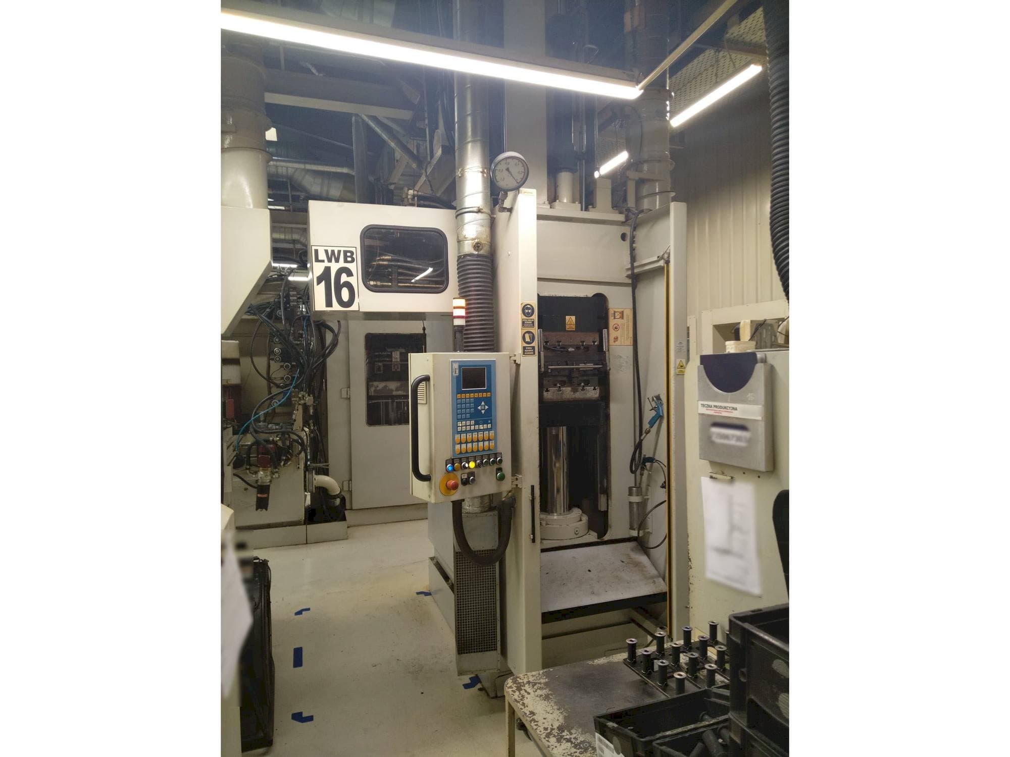 Vooraanzicht van LWB STEINL VRE 1100/1000 machine