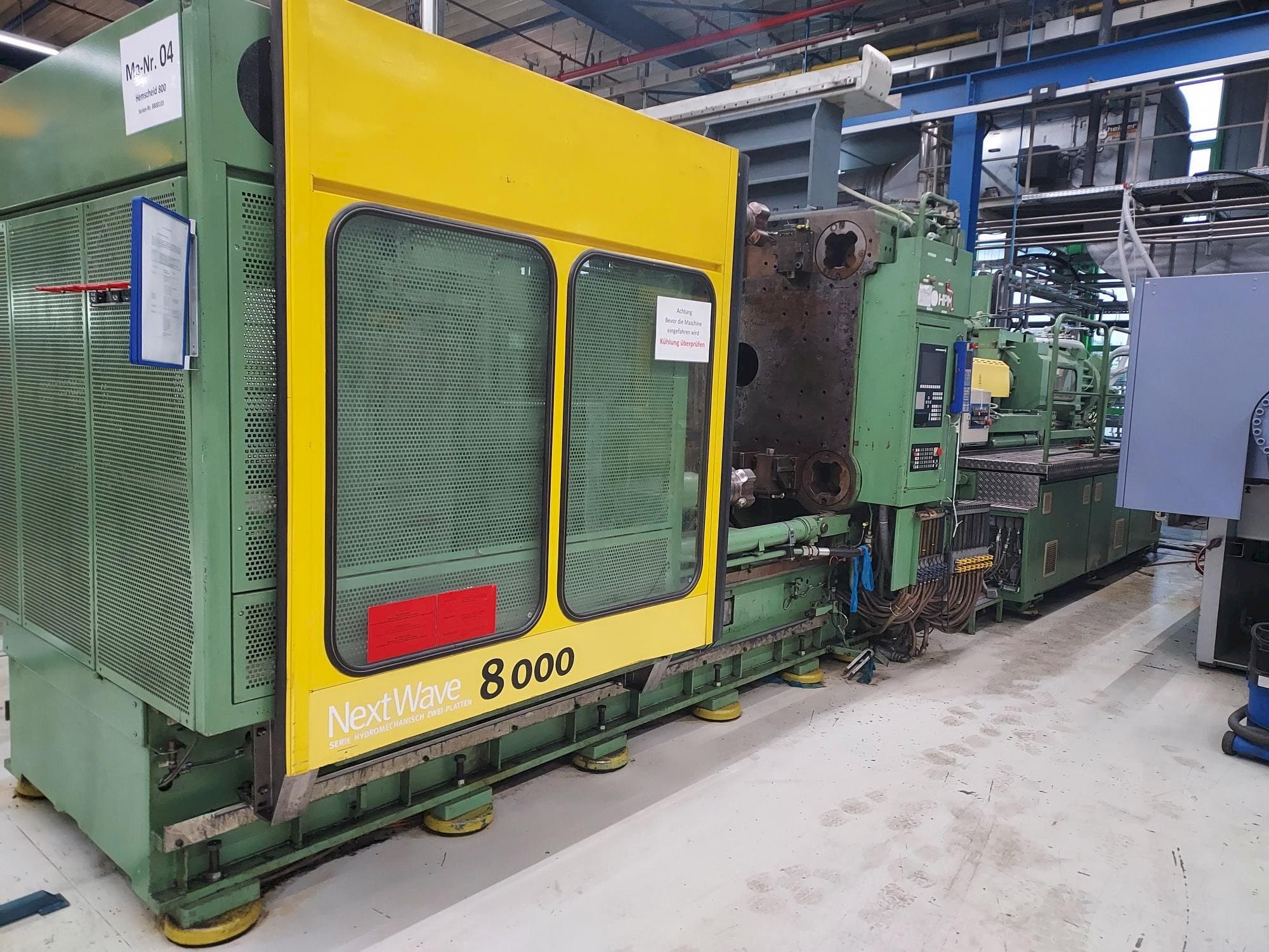 Linkerzijdeaanzicht  van Hemscheidt 800  machine