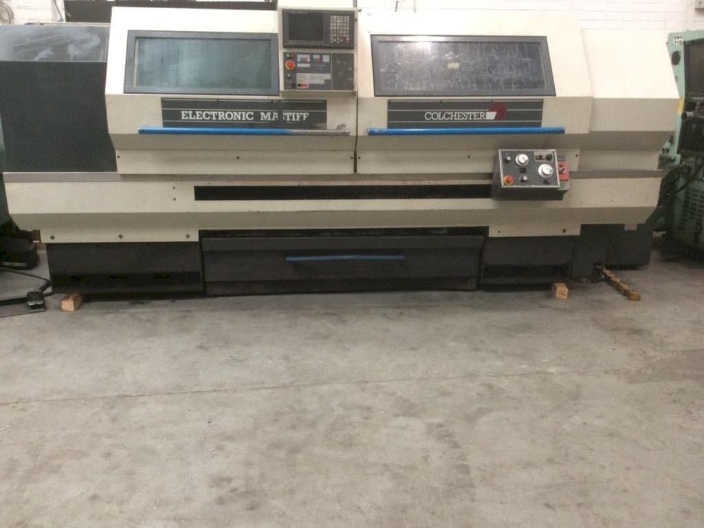 Vooraanzicht van Colchester Electronic Mastiff machine