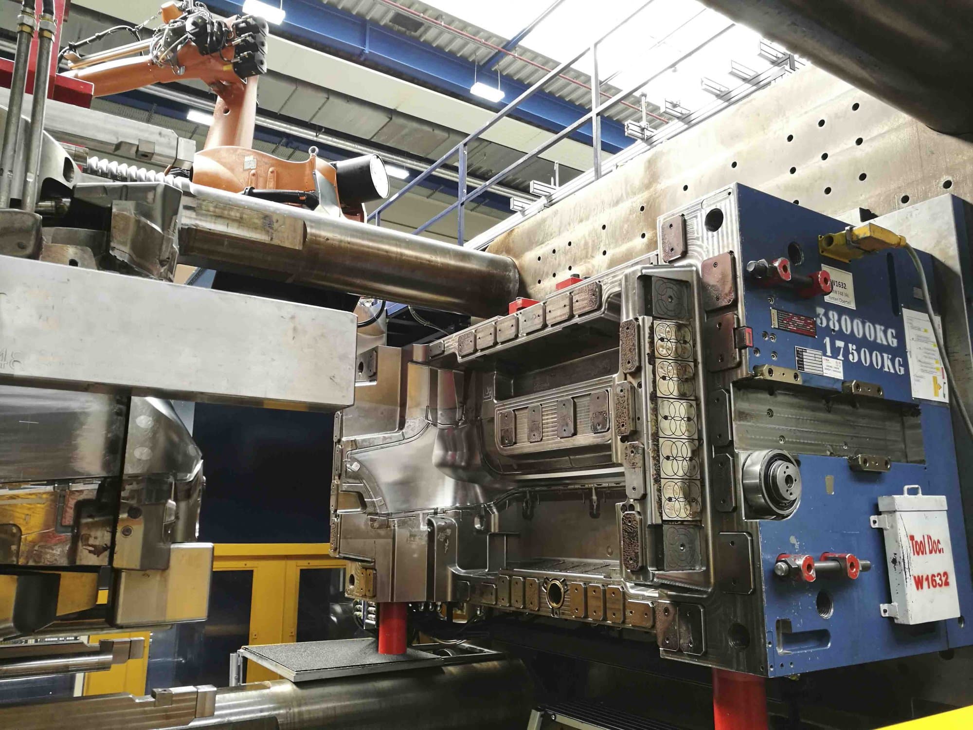 Vooraanzicht 1 van Husky E 3650 RS 170/155 machine