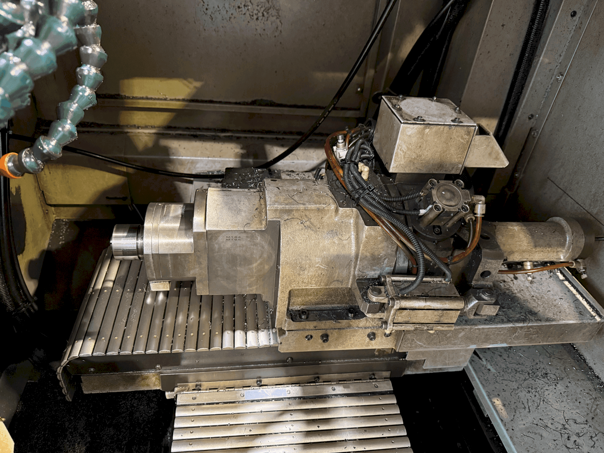 Vooraanzicht van TSUGAMI HS207 machine