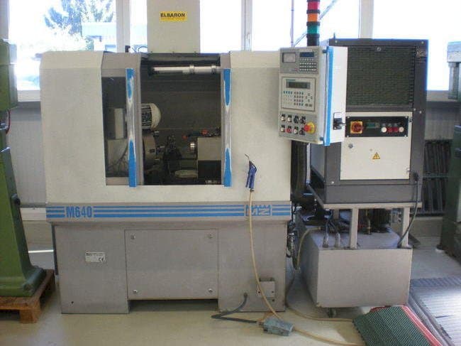 Vooraanzicht  van Monnier & Zahner M640  machine