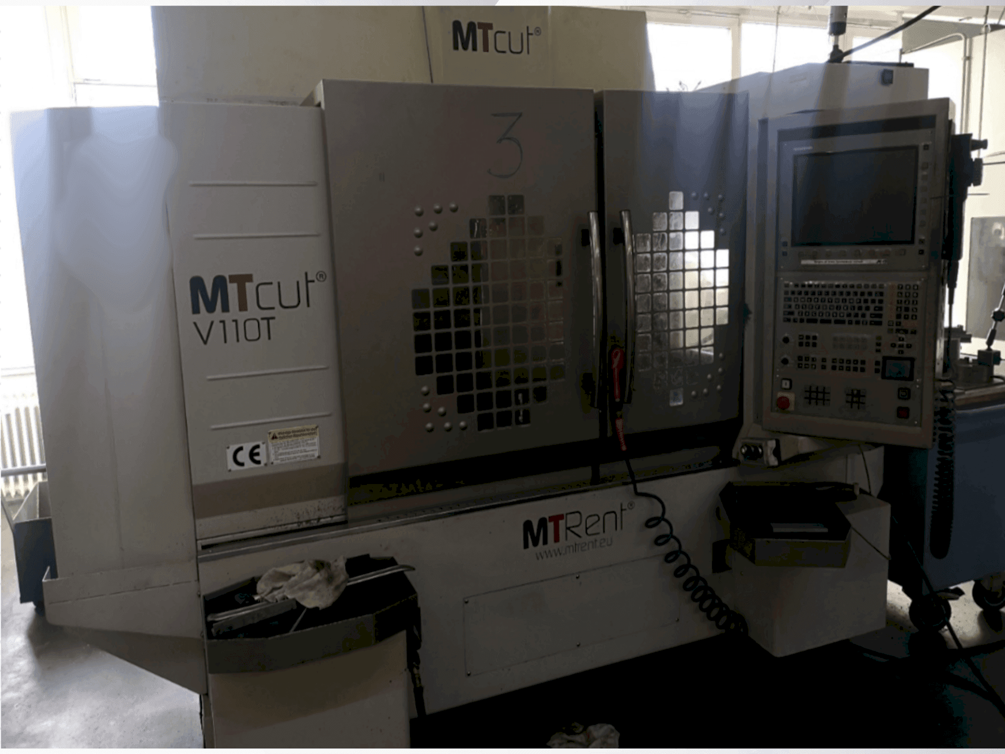 Vooraanzicht van MTcut V110T machine
