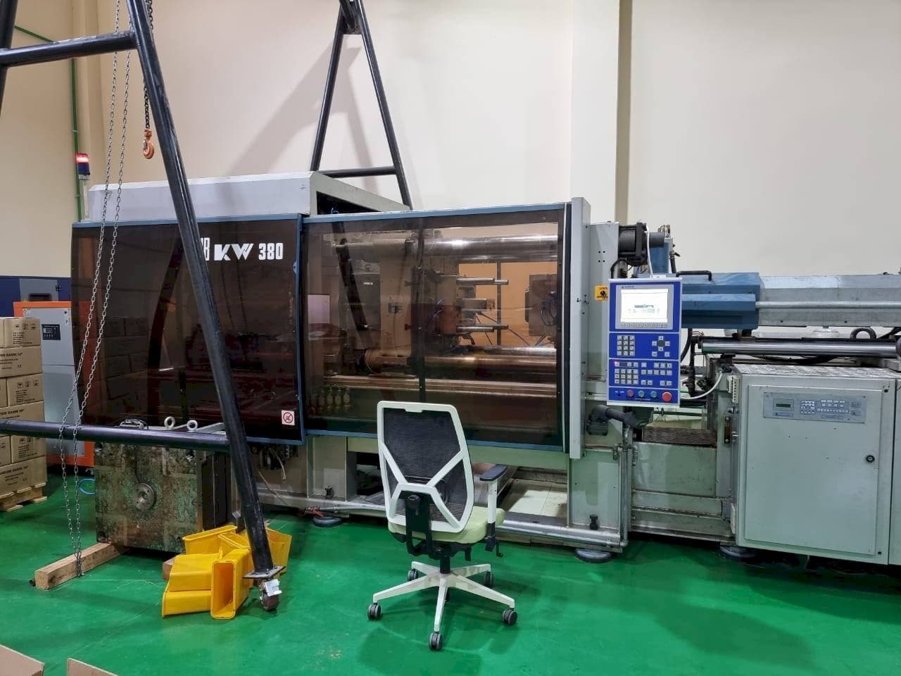 Vooraanzicht van BMB KW380/3450 machine
