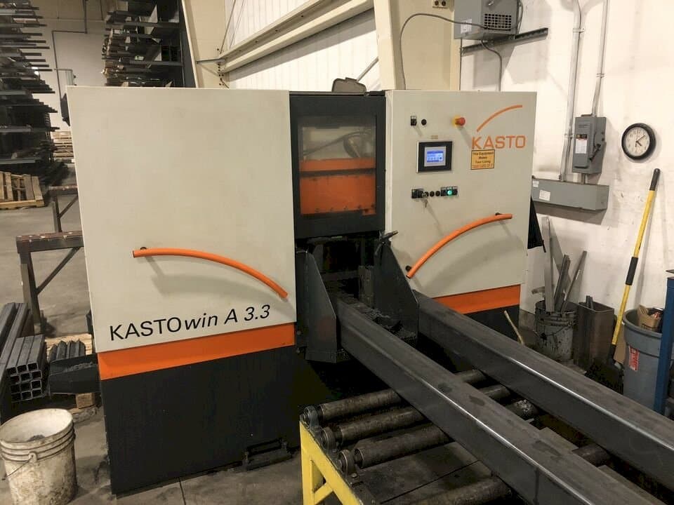 Vooraanzicht van KASTO win A 3.3 machine