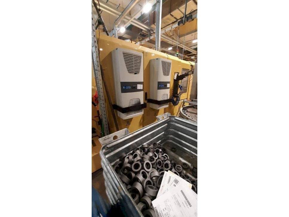 Vooraanzicht van TAJMAC-ZPS SAL 100/4 machine