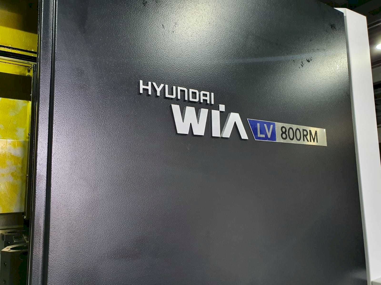 Vooraanzicht van Hyundai Wia LV800RM machine