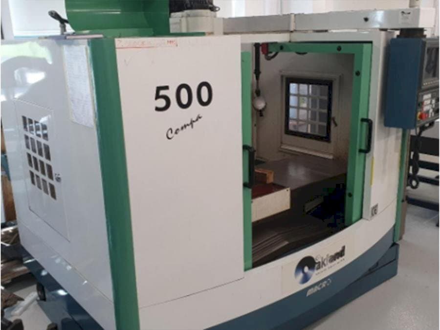 Vooraanzicht van Macro Micro Tech Compac 500 machine