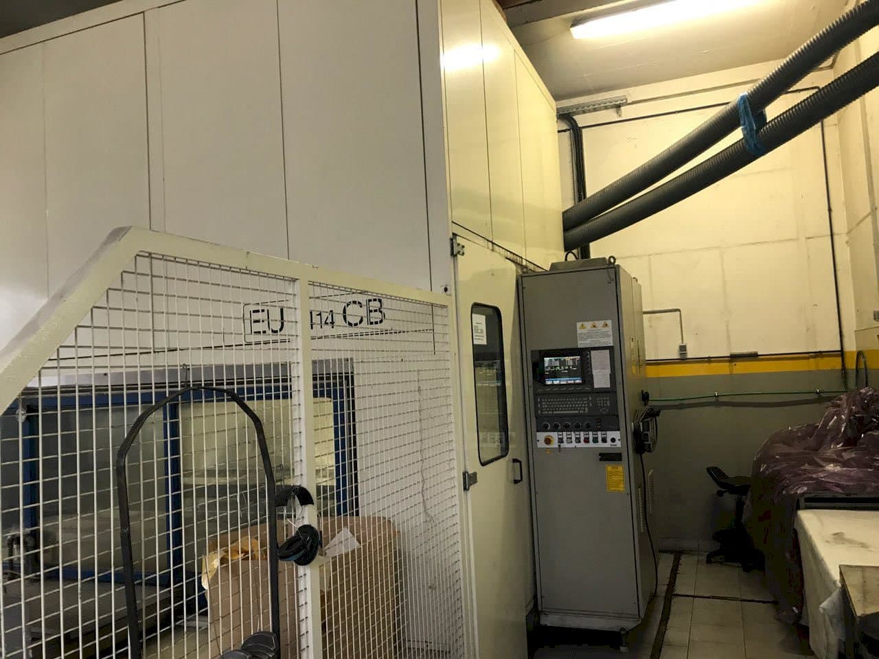 Linkerzijdeaanzicht  van Belotti EU3414PWCB  machine