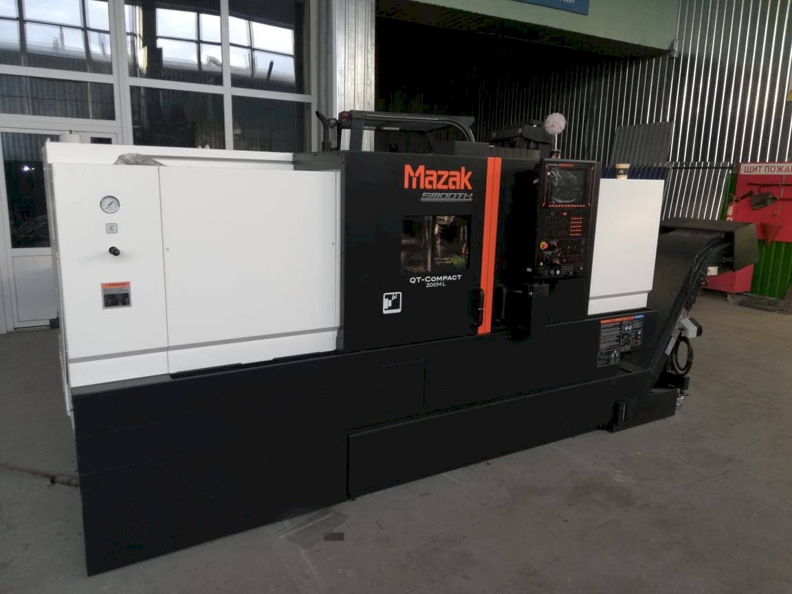 Vooraanzicht van Mazak QT- COMPACT 200ML machine