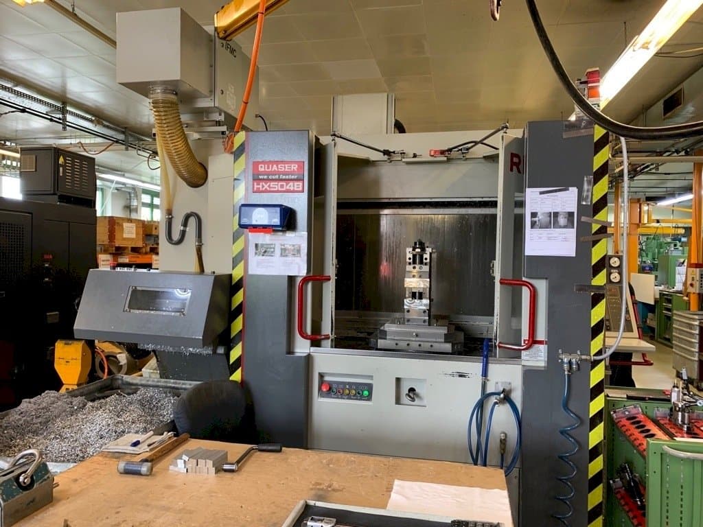 Vooraanzicht van Quaser HX504B machine