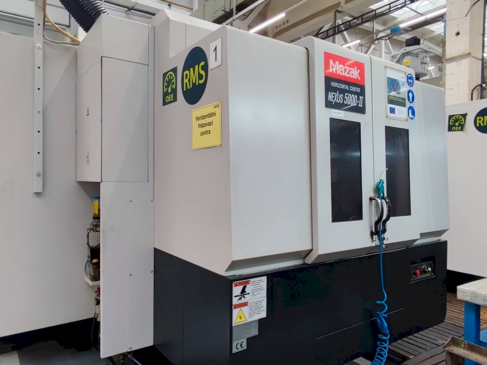 Links zicht van Mazak HCN 5000-II machine