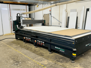 Vooraanzicht van GEWEMA AXOLOX 4021 machine