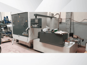 Vooraanzicht van FANUC Aplha-1iA machine