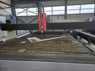 Vooraanzicht  van Baykal BPS-3006  machine