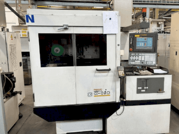 Vooraanzicht van FANUC Robocut alpha-0iC machine