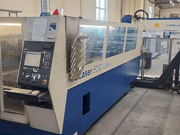 Vooraanzicht van TRUMPF TruLaser 5030 classic machine